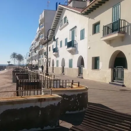 La Marina, Casa En Playa San Pol De Mar, Barcelona Holiday home *